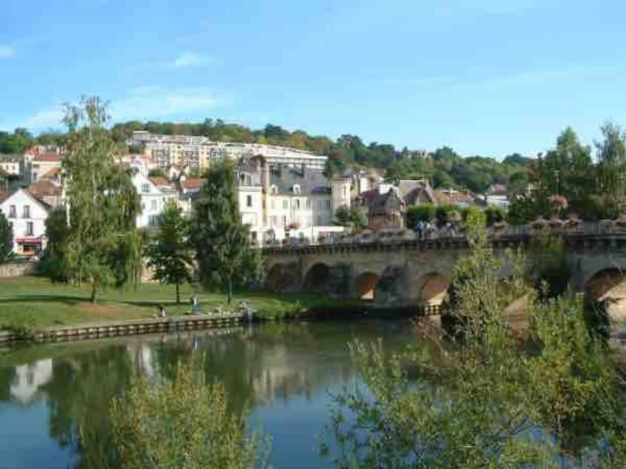 Le Petit Nid A 2 Min Gare / Centre Meulan Apartment Bagian luar foto